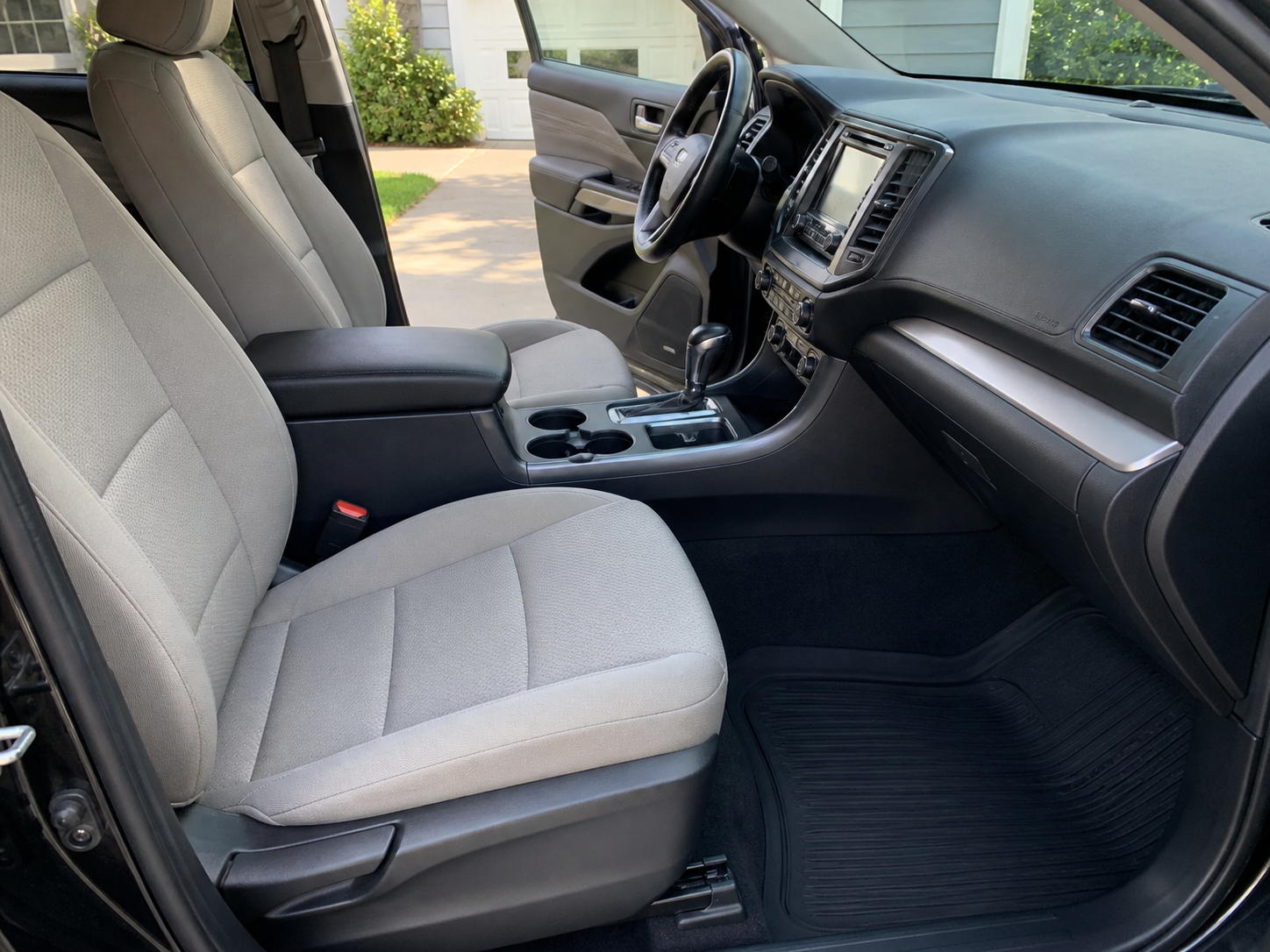 Clean vehicle interior